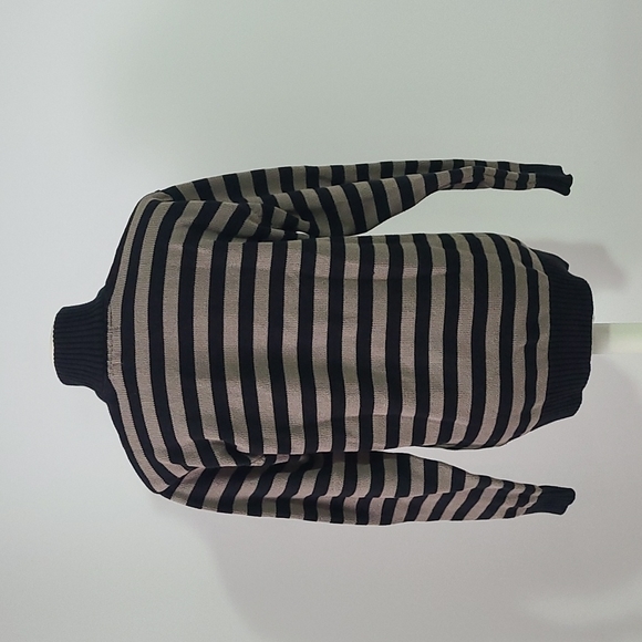 4/$20 ❤️ Striped Zip Turtleneck Sweater (L) - Picture 4 of 5